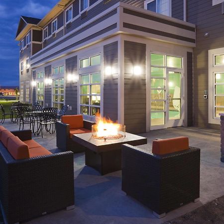 Grandstay Hotel & Suites Valley City エクステリア 写真