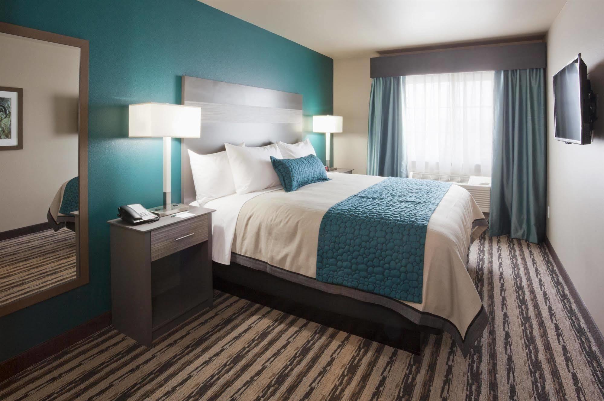 Grandstay Hotel & Suites Valley City エクステリア 写真