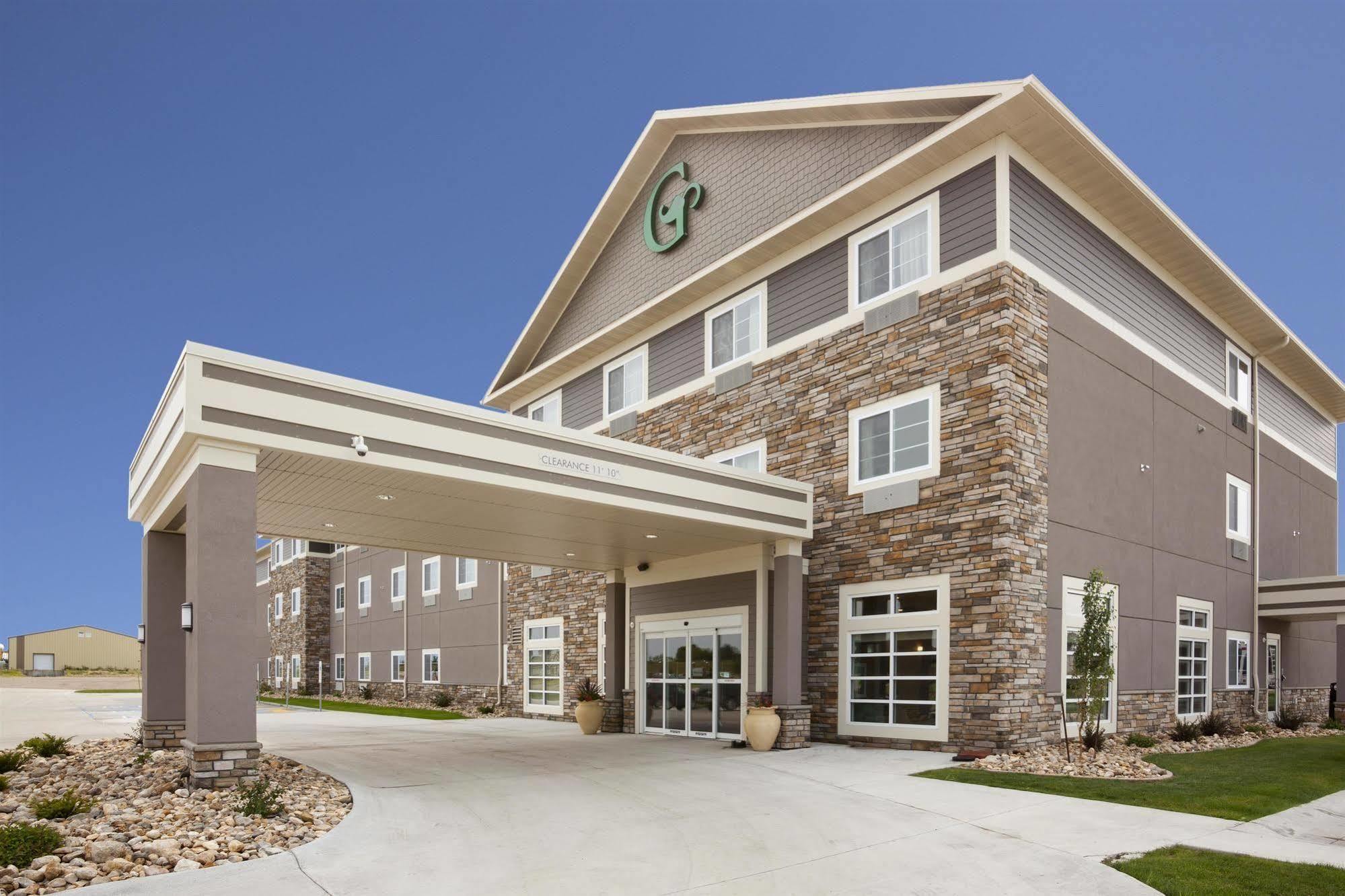 Grandstay Hotel & Suites Valley City エクステリア 写真