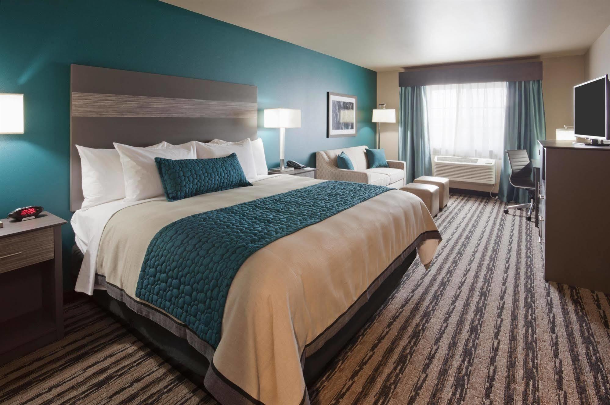 Grandstay Hotel & Suites Valley City エクステリア 写真